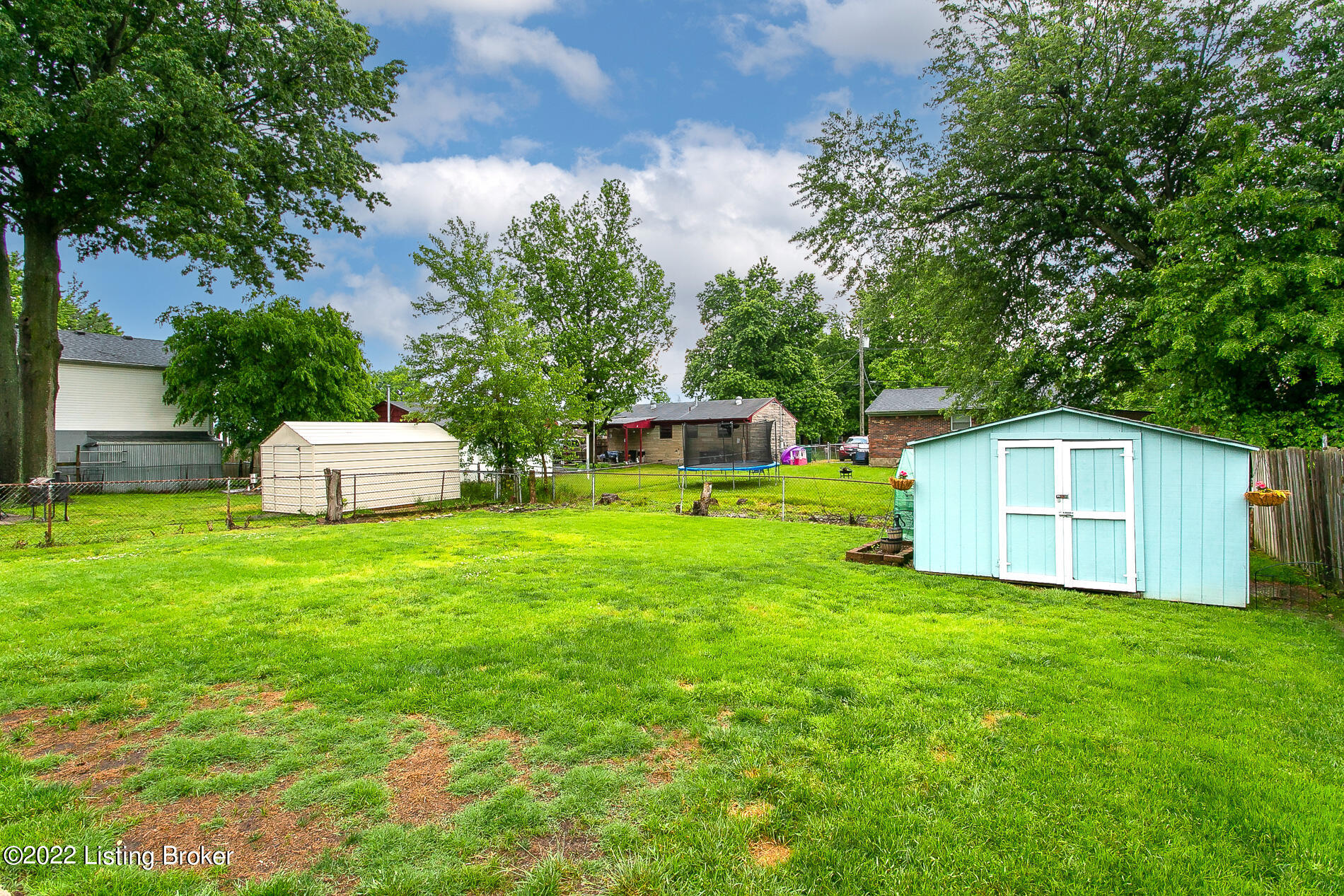 290 Overlook Road Louisville, KY 40229 - Photo 32 of 37 290 Overlook Rd-33