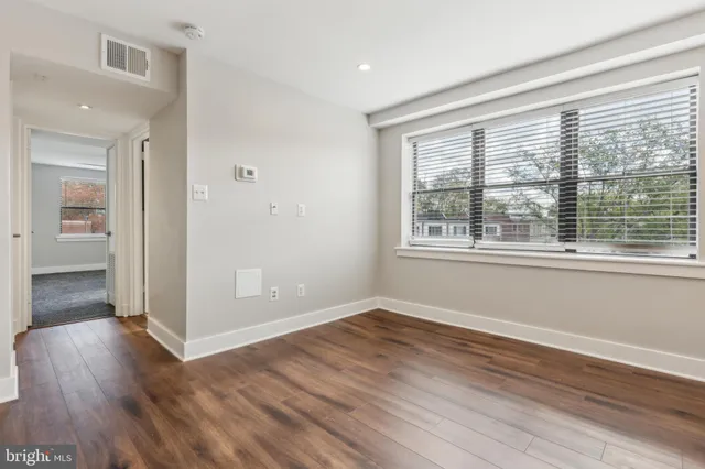 $189,900 | 212 Oakwood Street Southeast, Unit 218, Washington, DC 20032