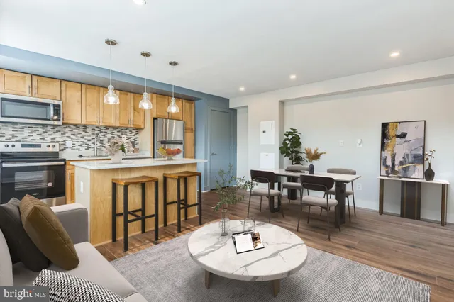 $189,900 | 212 Oakwood Street Southeast, Unit 218, Washington, DC 20032