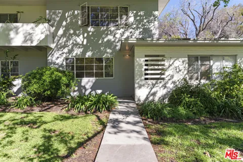 $550,000 | 5165 Village Green, Los Angeles, CA 90016