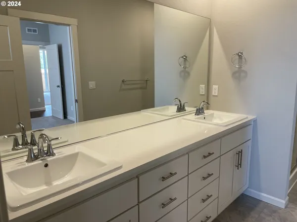 $459,900 | 1902 7 Mile Lane Southeast, Albany, OR 97322