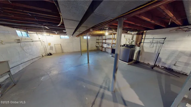 $2,700 | 20 Knadler Drive, Colonie, NY 12110