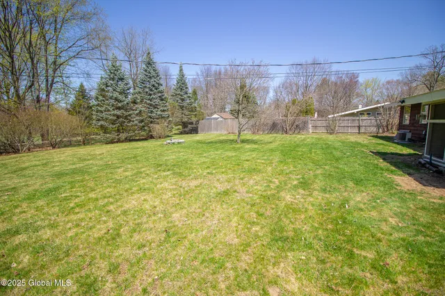 $2,700 | 20 Knadler Drive, Colonie, NY 12110