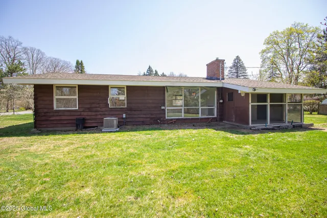 $2,700 | 20 Knadler Drive, Colonie, NY 12110