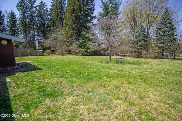 $2,700 | 20 Knadler Drive, Colonie, NY 12110
