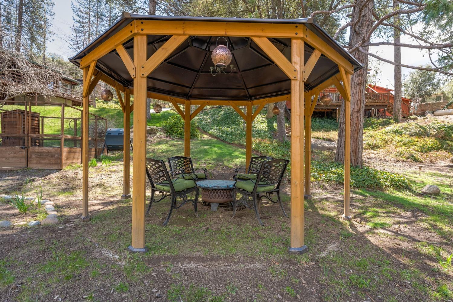42538 Buckeye Road Oakhurst, CA 93644 - Photo 40 of 46 a view of outdoor space with seating