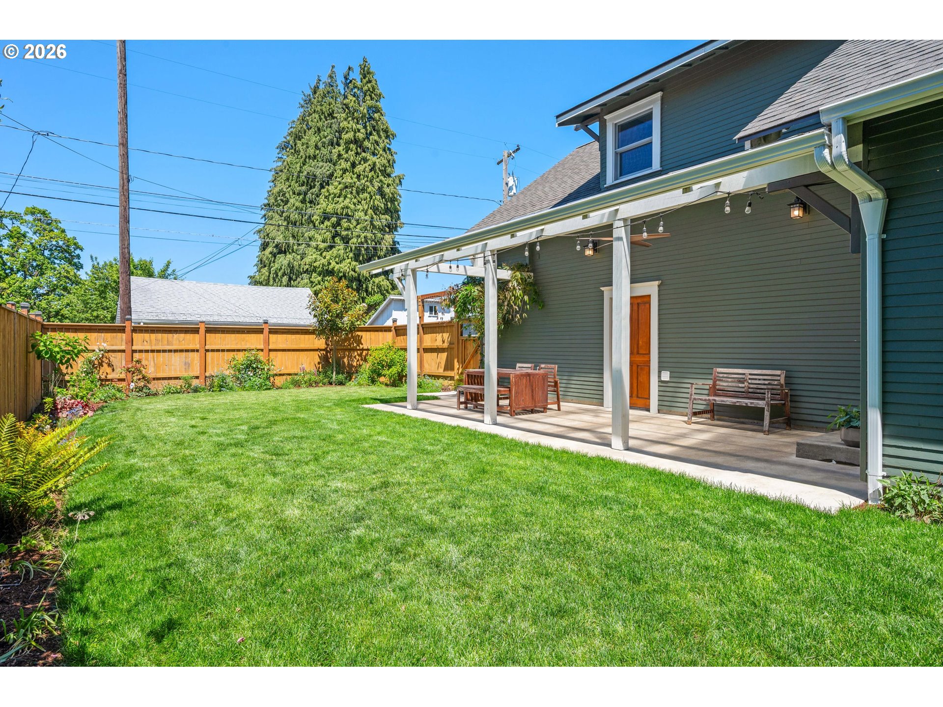 918 C Street Springfield, OR 97477 - Photo 44 of 48