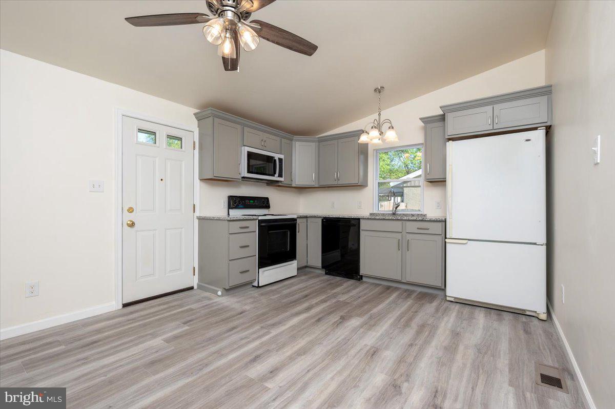 8068 Clark Station Road Severn, MD 21144 - Photo 9 of 35 Kitchen