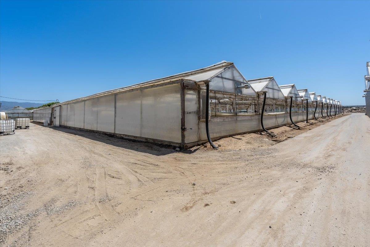 23820 Potter Road Salinas, CA 93908 - Photo 10 of 28