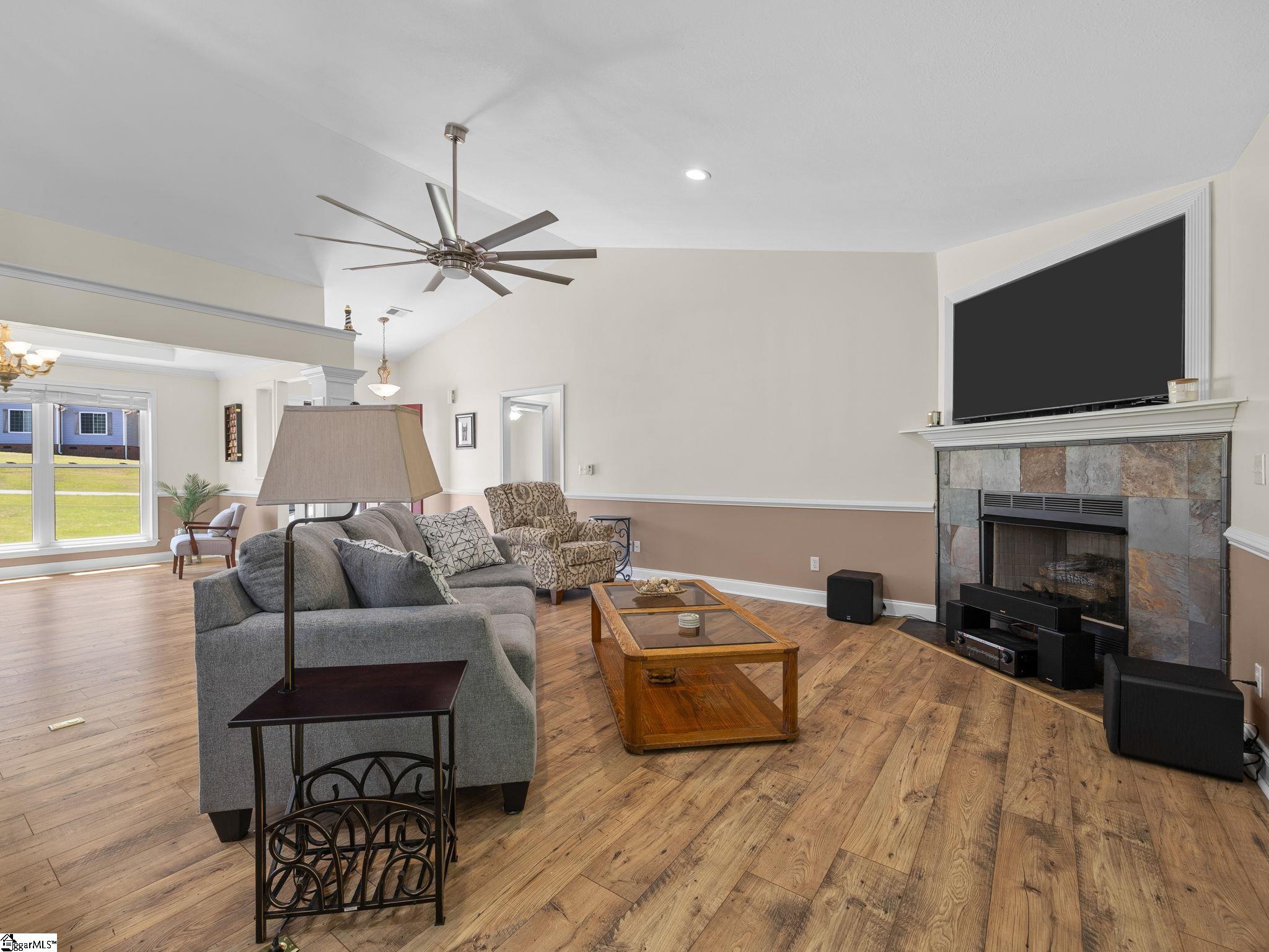 46 Lee Street Lyman, SC 29365 - Photo 12 of 50