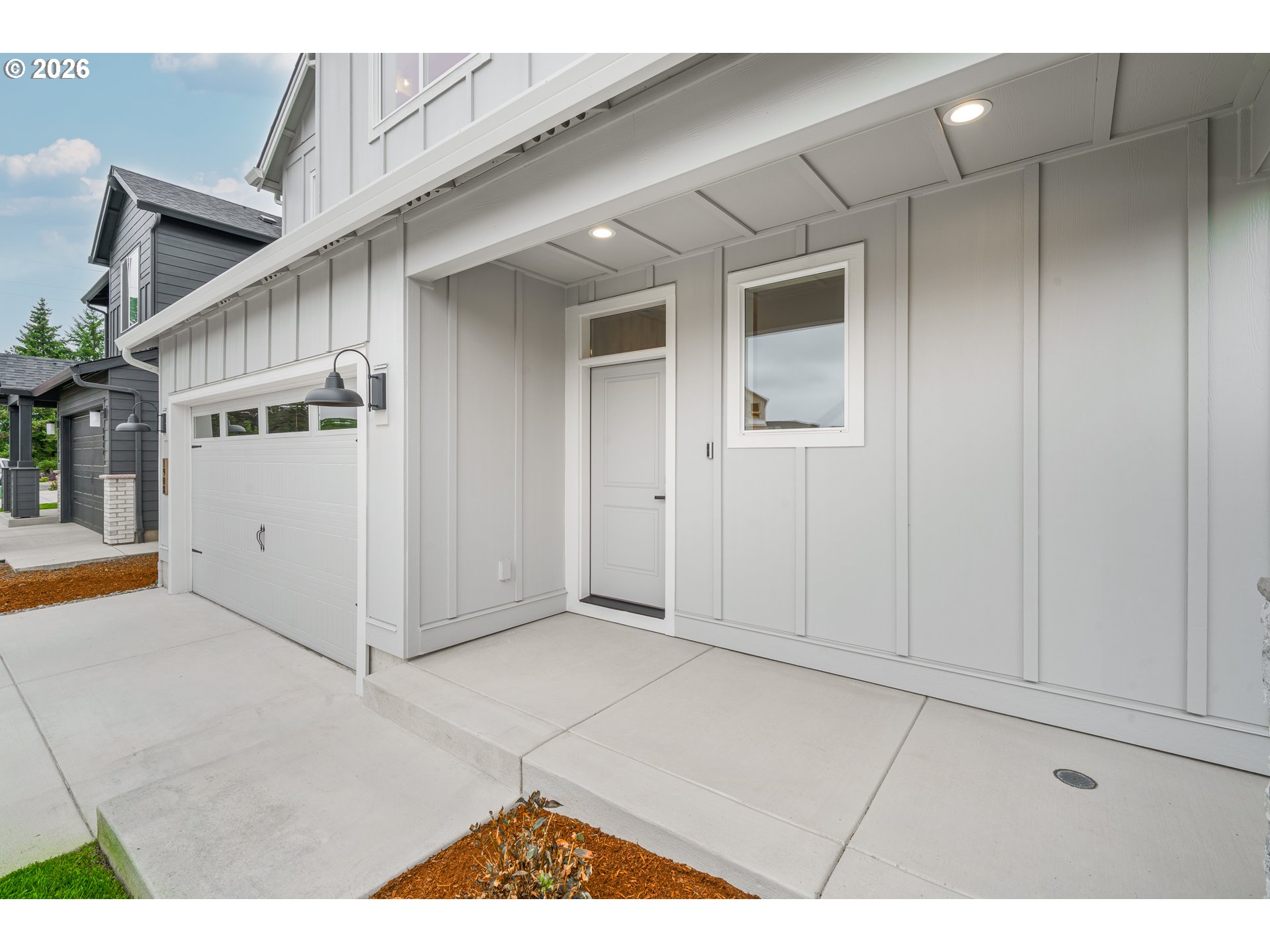 1908 Northwest 21st Circle Battle Ground, WA 98604 - Photo 5 of 40 a view interior of the house and entryway