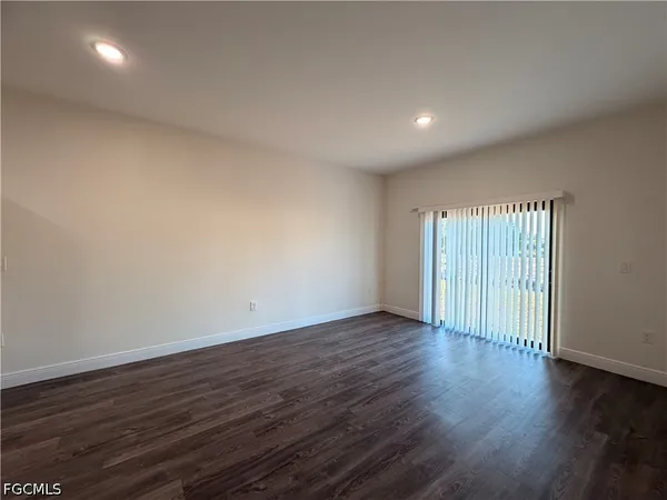 $1,300 | 454 Grant Boulevard, Unit 452, Lehigh Acres, FL 33974