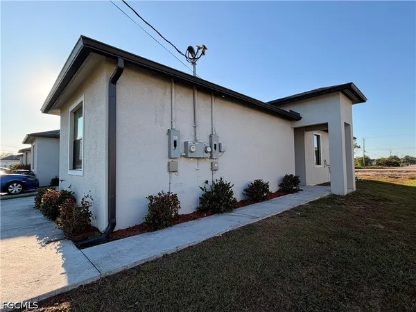 $1,300 | 454 Grant Boulevard, Unit 452, Lehigh Acres, FL 33974
