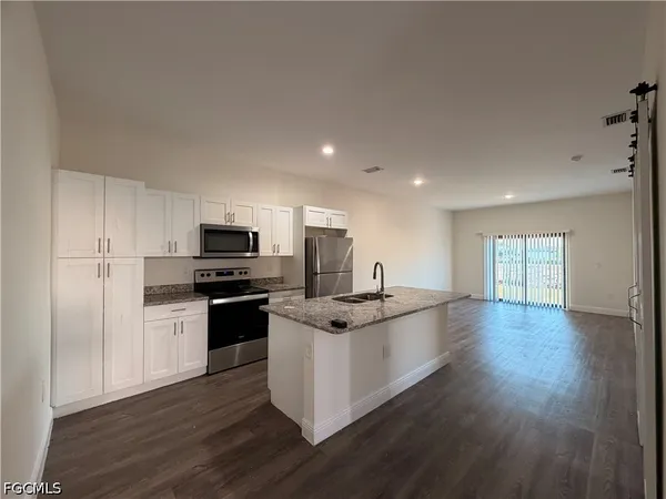 $1,300 | 454 Grant Boulevard, Unit 452, Lehigh Acres, FL 33974