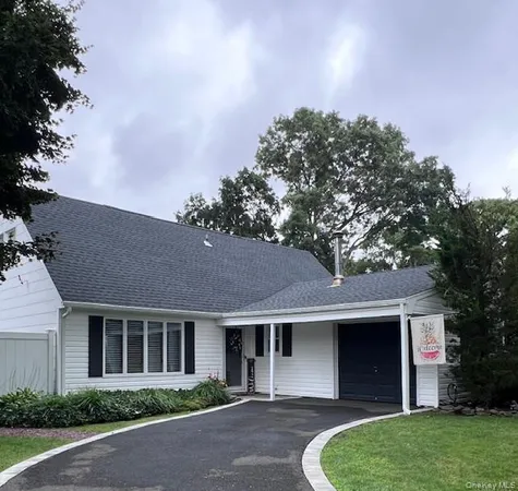 $649,999 | 1139 Dorothy Street, Holbrook, NY 11741