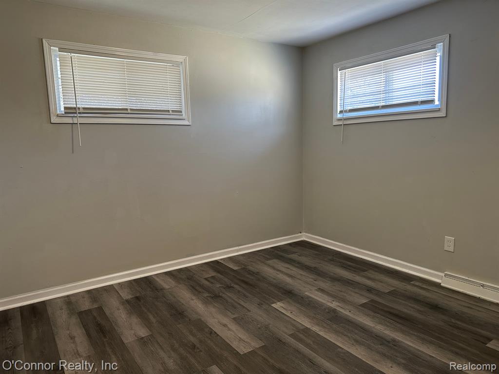 1755 Michigan Road Port Huron, MI 48060 - Photo 10 of 17