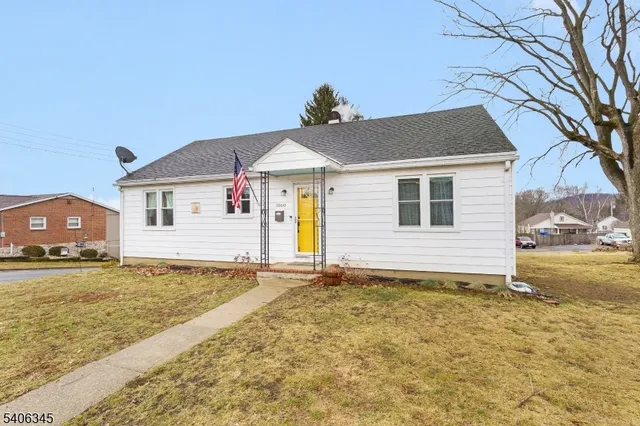 $339,900 | 1060 Grand Street, Phillipsburg, NJ 08865