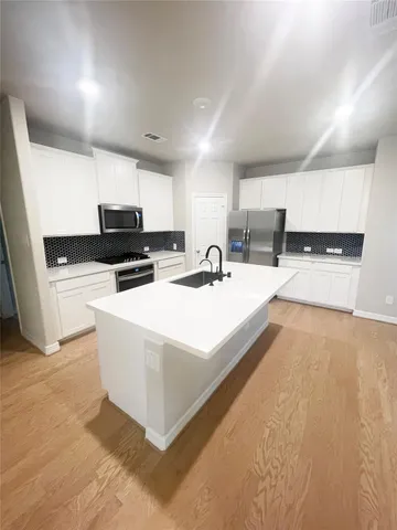 $2,300 | 13307 Rowan Grn Drive, Humble, TX 77346