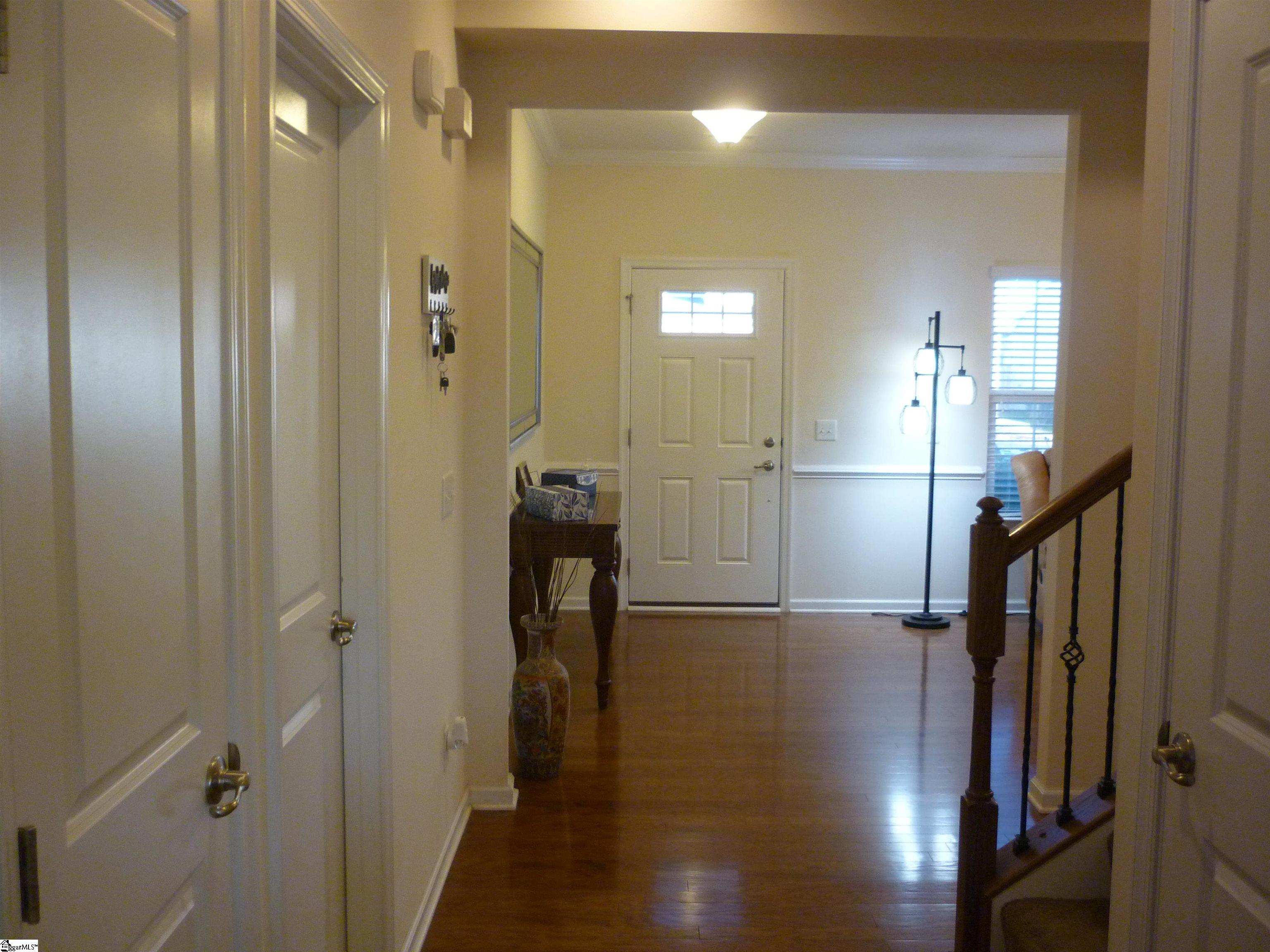 340 Bucklebury Road Greer, SC 29651 - Photo 3 of 36 Gallery Image 3