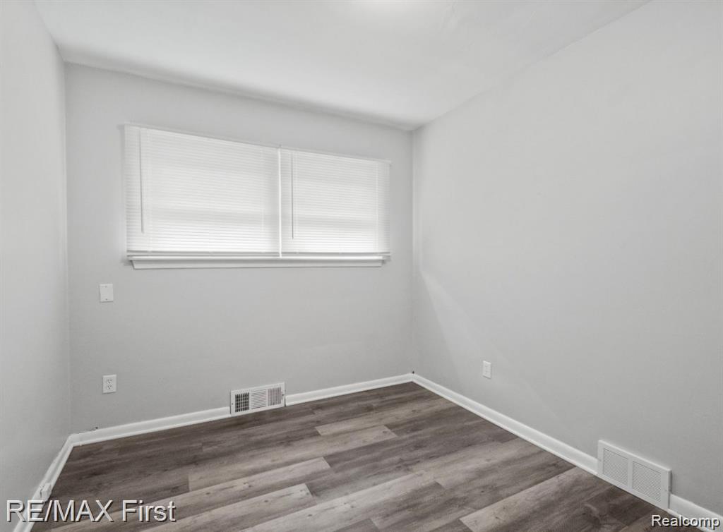 87 East Pleasant Street River Rouge, MI 48218 - Photo 10 of 11