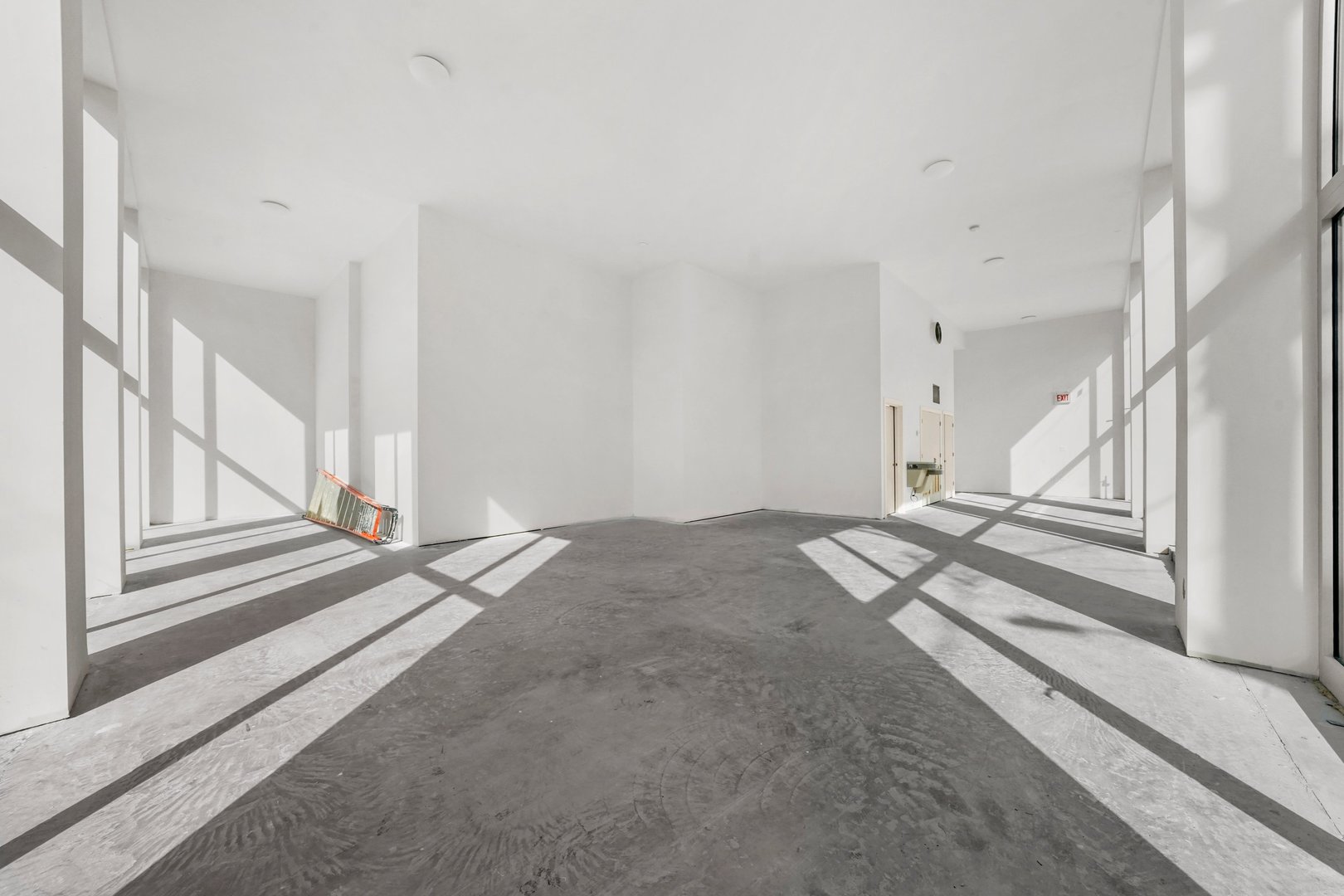 816 West Cullerton Street, Unit 1W Chicago, IL 60608 - Photo 11 of 34 a view of a room with a bed and a window