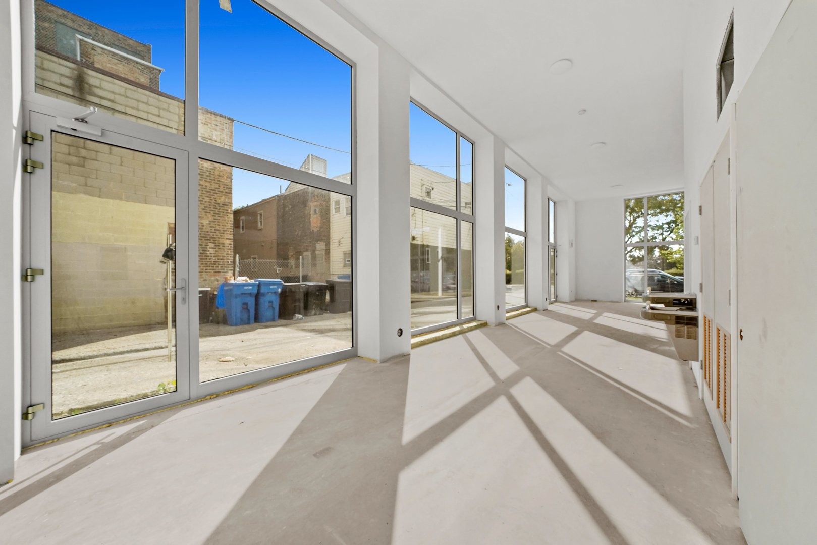 816 West Cullerton Street, Unit 1W Chicago, IL 60608 - Photo 20 of 34 a view of a balcony