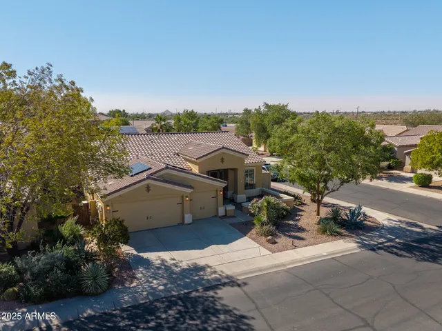 $420,000 | 325 West Blue Lagoon Drive, Casa Grande, AZ 85122