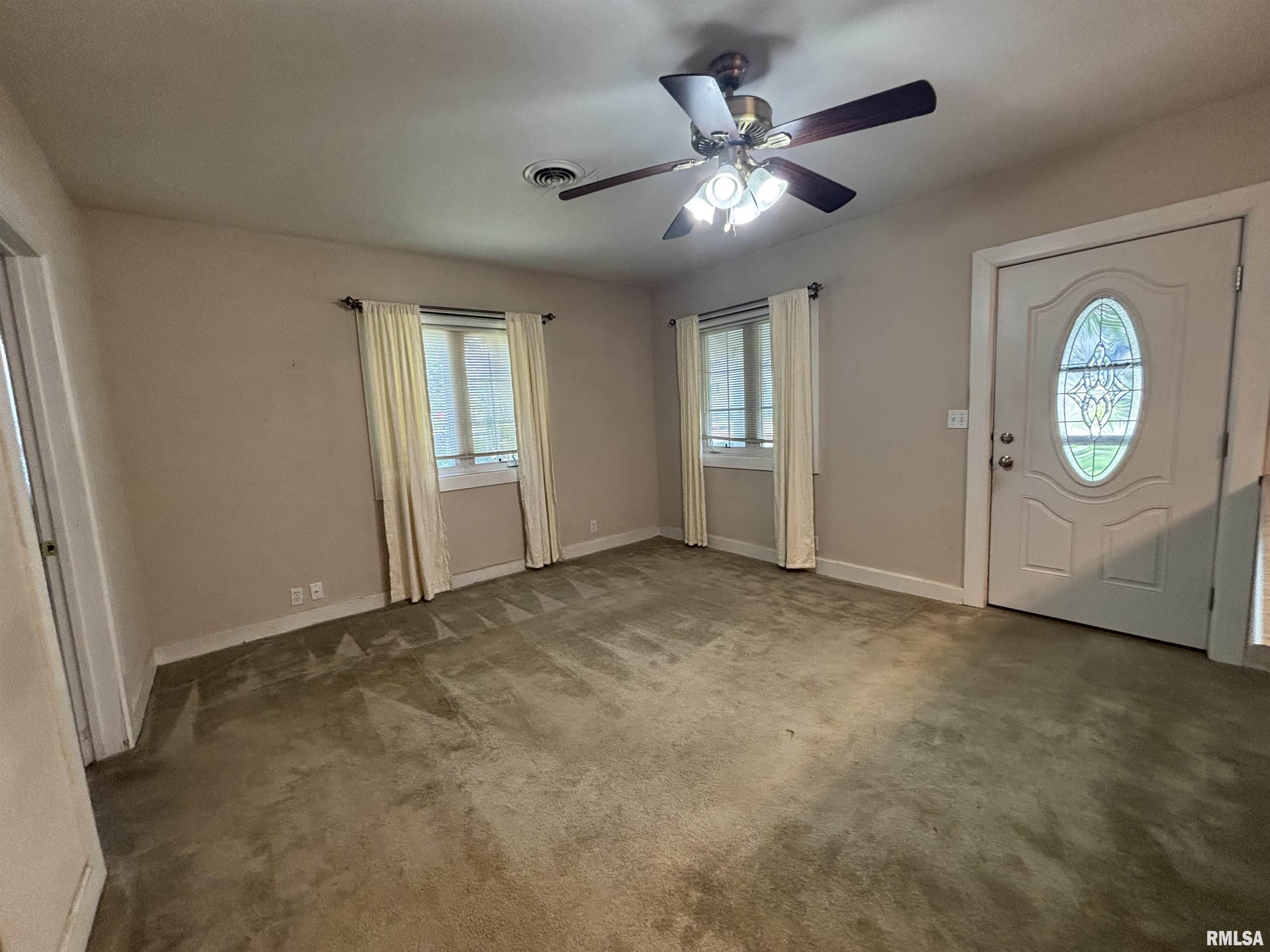 1905 West Calhoun Avenue Springfield, IL 62702 - Photo 4 of 26