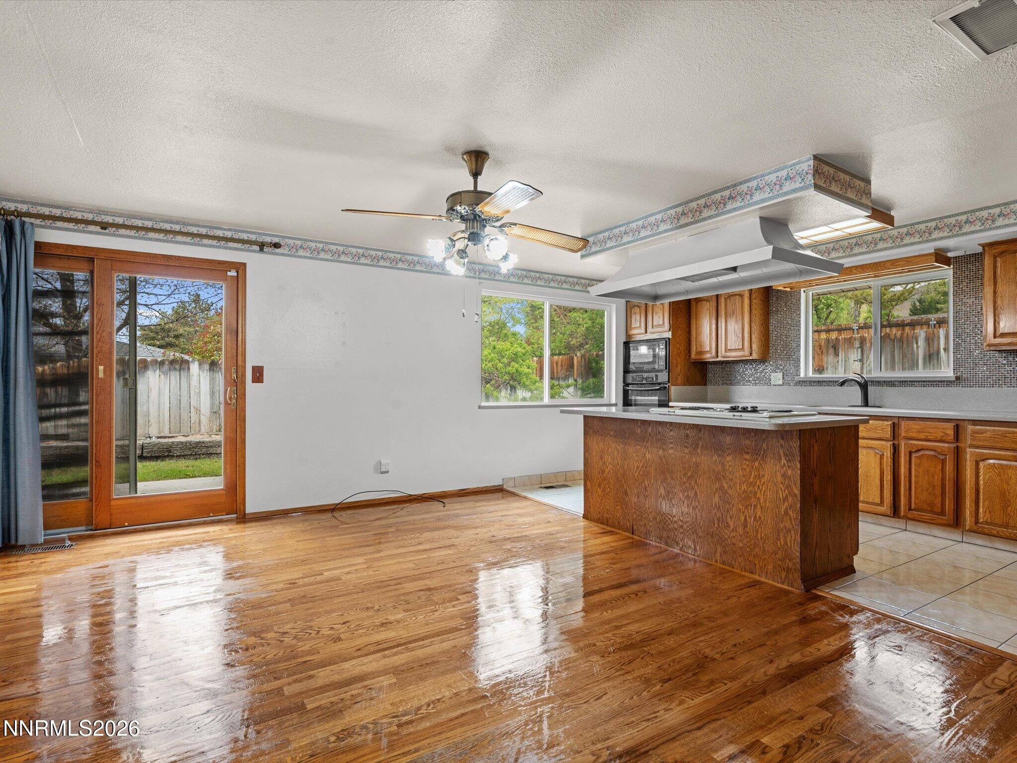 3370 Shawnee Circle Reno, NV 89502 - Photo 7 of 61 11-3370 Shawnee-118