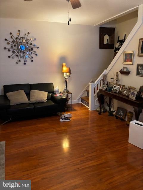 208 Morris Street Gloucester City, NJ 08030 - Photo 3 of 9 living dining