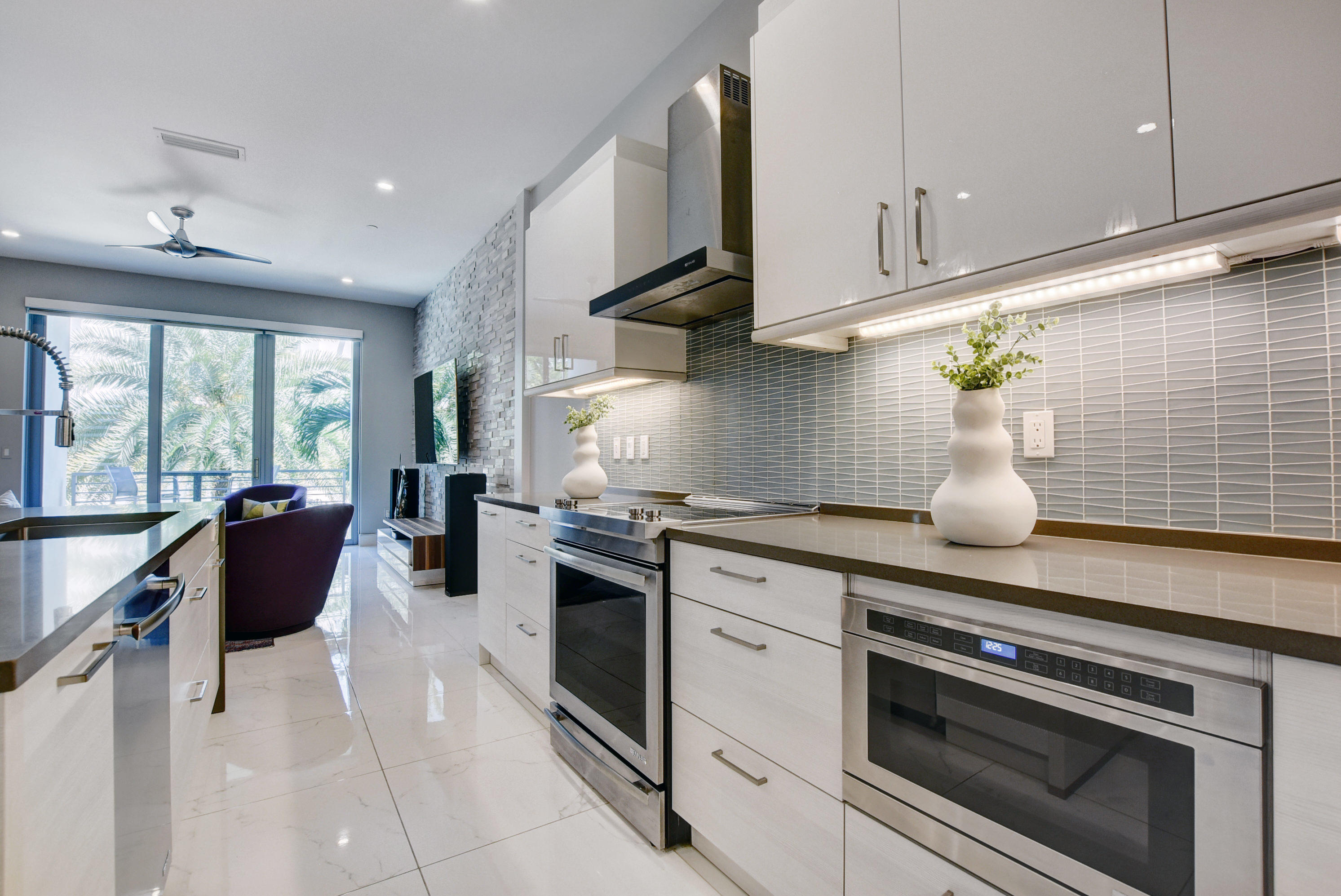 1721 Northwest 40th Drive Boca Raton, FL 33431 - Photo 19 of 49 KITCHEN