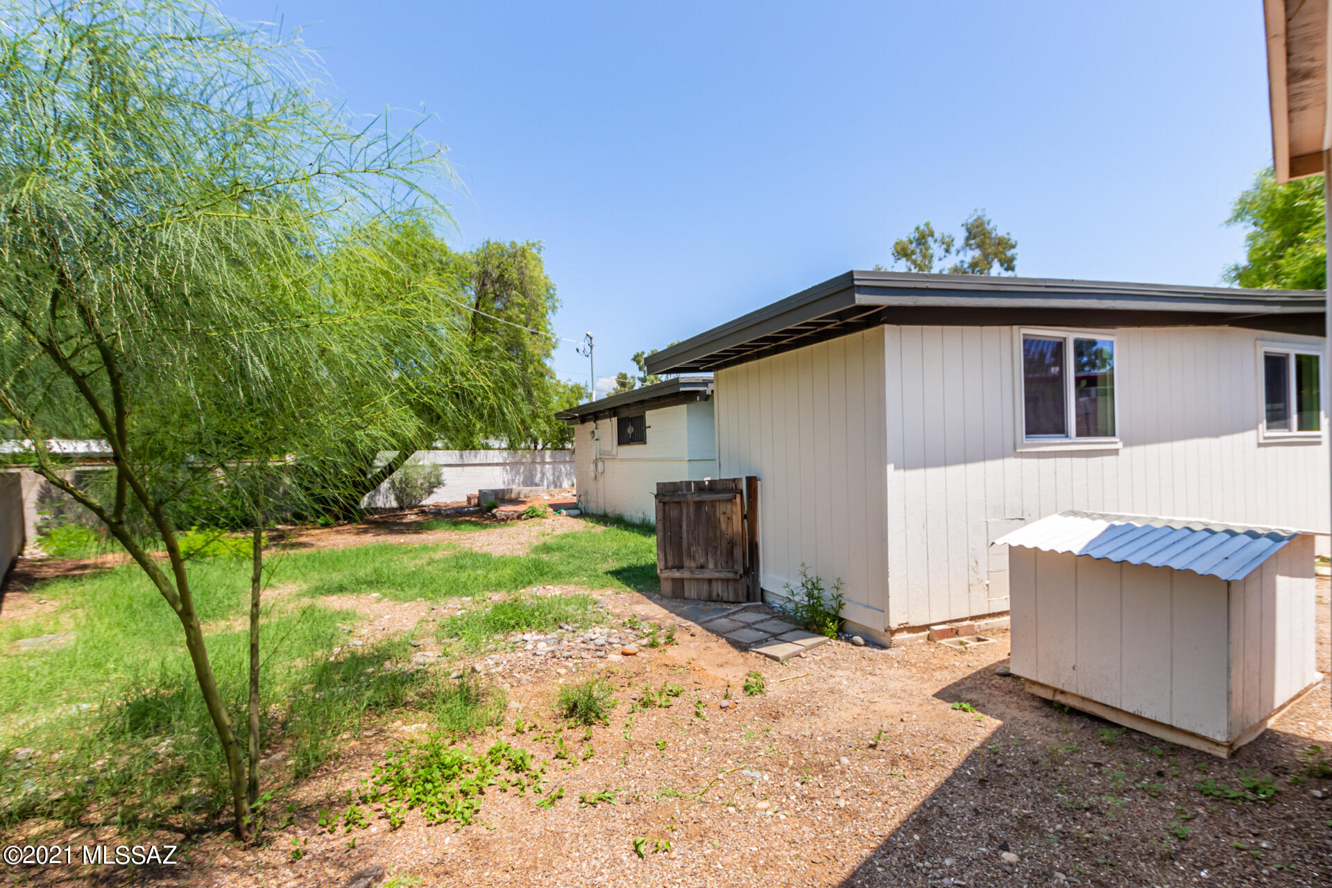 2025 North Ridgeway Road Tucson, AZ 85712 - Photo 35 of 40 Gallery Image 35