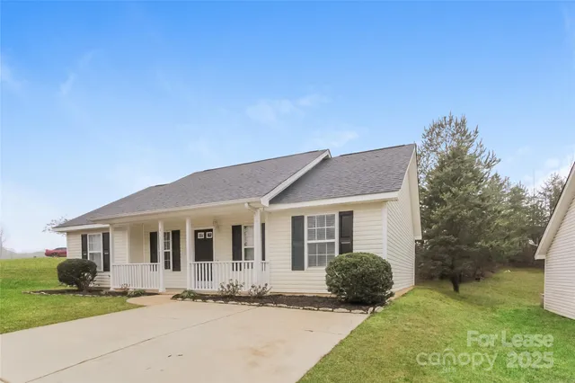 $1,630 | 4531 Biesterfield Drive, Charlotte, NC 28216