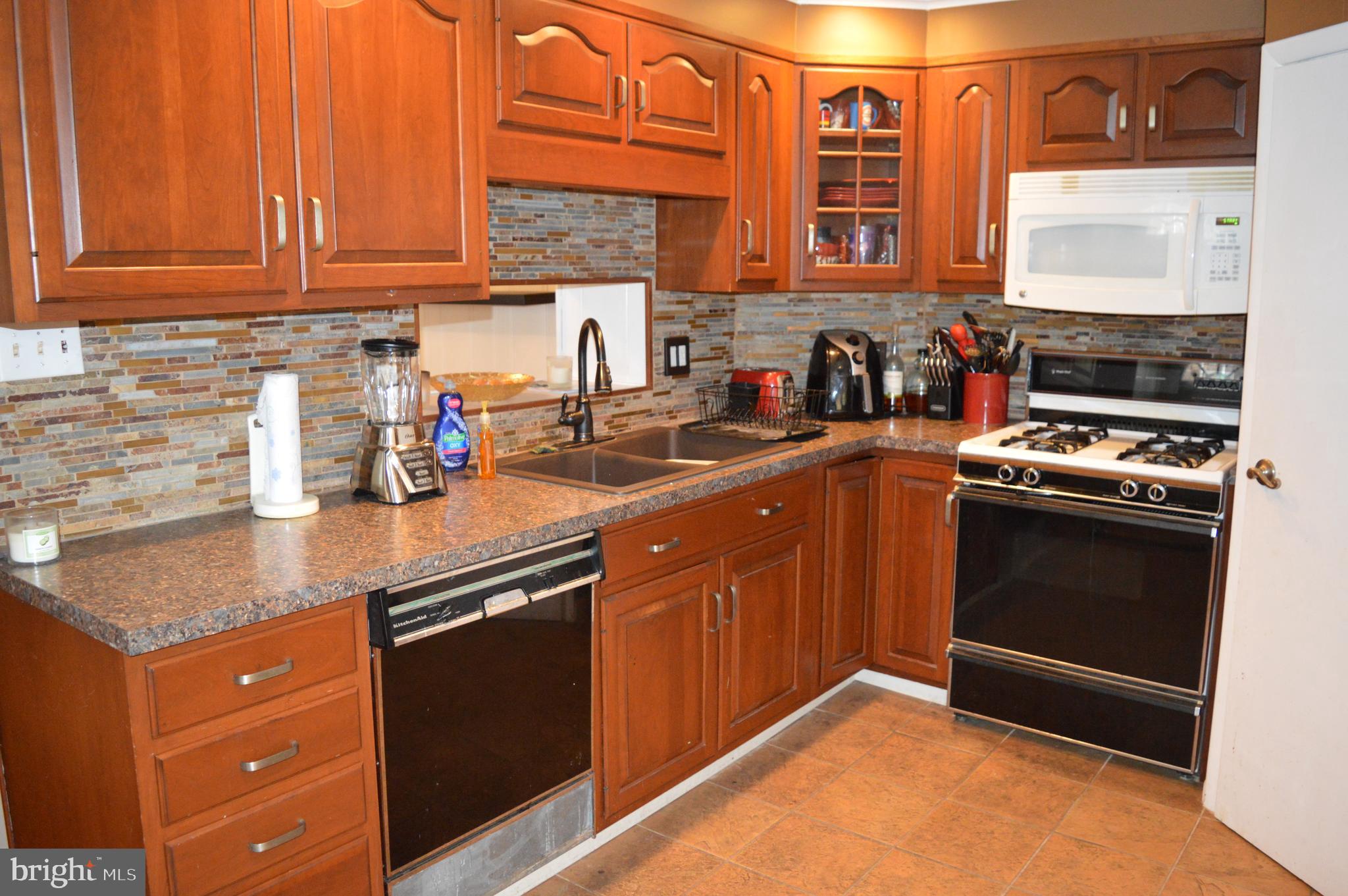 5 Township Line Road Elkins Park, PA 19027 - Photo 8 of 32 Gallery Image 8