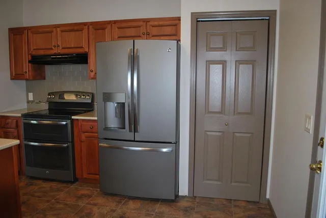 $449,900 | 767 Shoreacres Drive, Fairmont, MN 56031