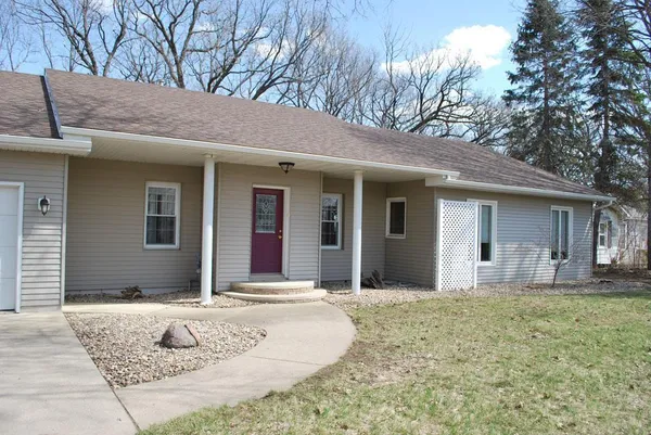 $449,900 | 767 Shoreacres Drive, Fairmont, MN 56031