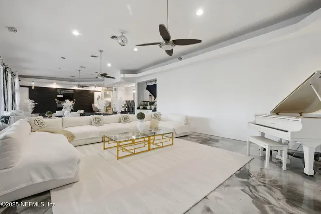 $22 | 8463 Beach Boulevard, Jacksonville, FL 32216