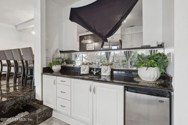 $22 | 8463 Beach Boulevard, Jacksonville, FL 32216