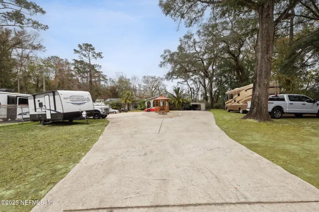 $22 | 8463 Beach Boulevard, Jacksonville, FL 32216