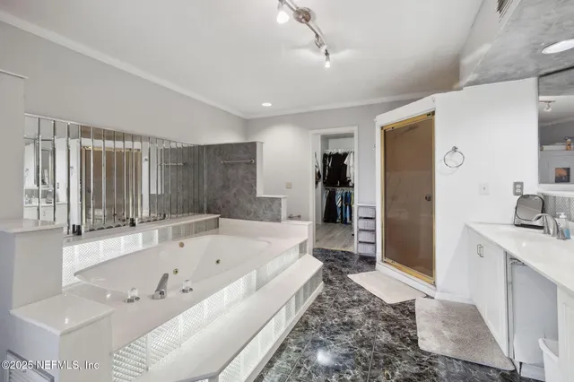 $22 | 8463 Beach Boulevard, Jacksonville, FL 32216