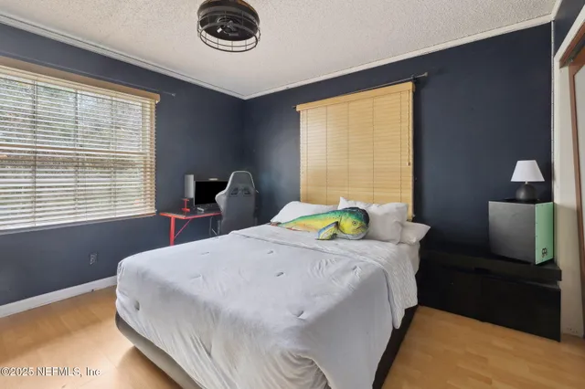 $22 | 8463 Beach Boulevard, Jacksonville, FL 32216