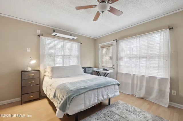 $22 | 8463 Beach Boulevard, Jacksonville, FL 32216