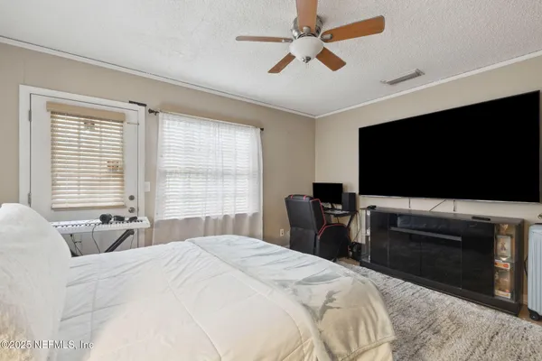 $22 | 8463 Beach Boulevard, Jacksonville, FL 32216