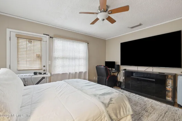 $22 | 8463 Beach Boulevard, Jacksonville, FL 32216