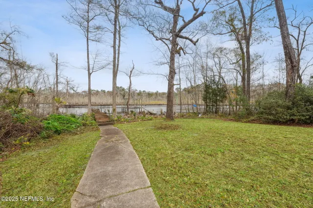 $22 | 8463 Beach Boulevard, Jacksonville, FL 32216