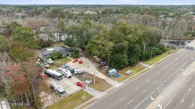 $22 | 8463 Beach Boulevard, Jacksonville, FL 32216