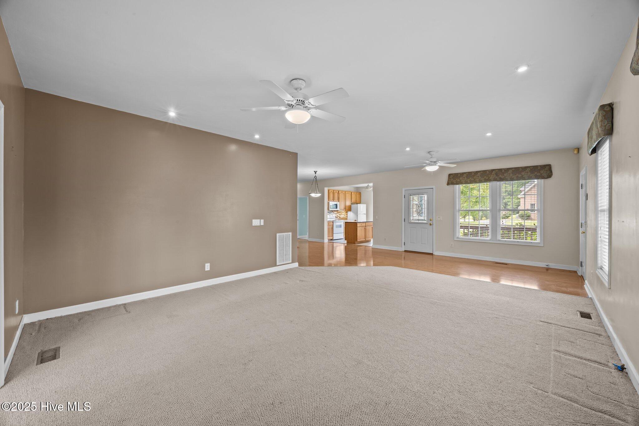 151 North Mitchell Way Havelock, NC 28532 - Photo 14 of 49 IMG_9059