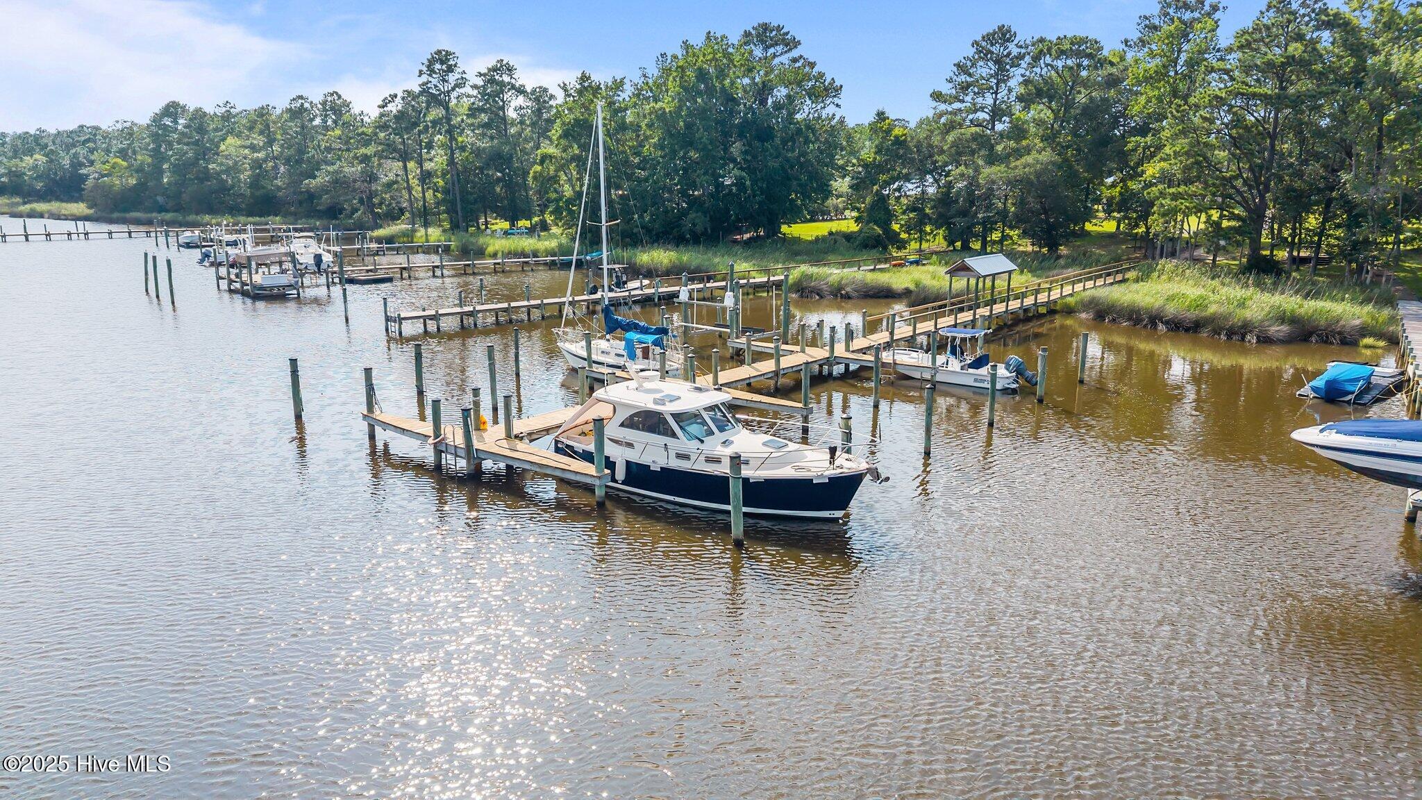 151 North Mitchell Way Havelock, NC 28532 - Photo 5 of 49 IMG_9101