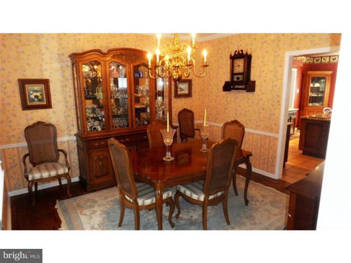 390 Trend Road Yardley, PA 19067 - Photo 7 of 25 Dining Room
