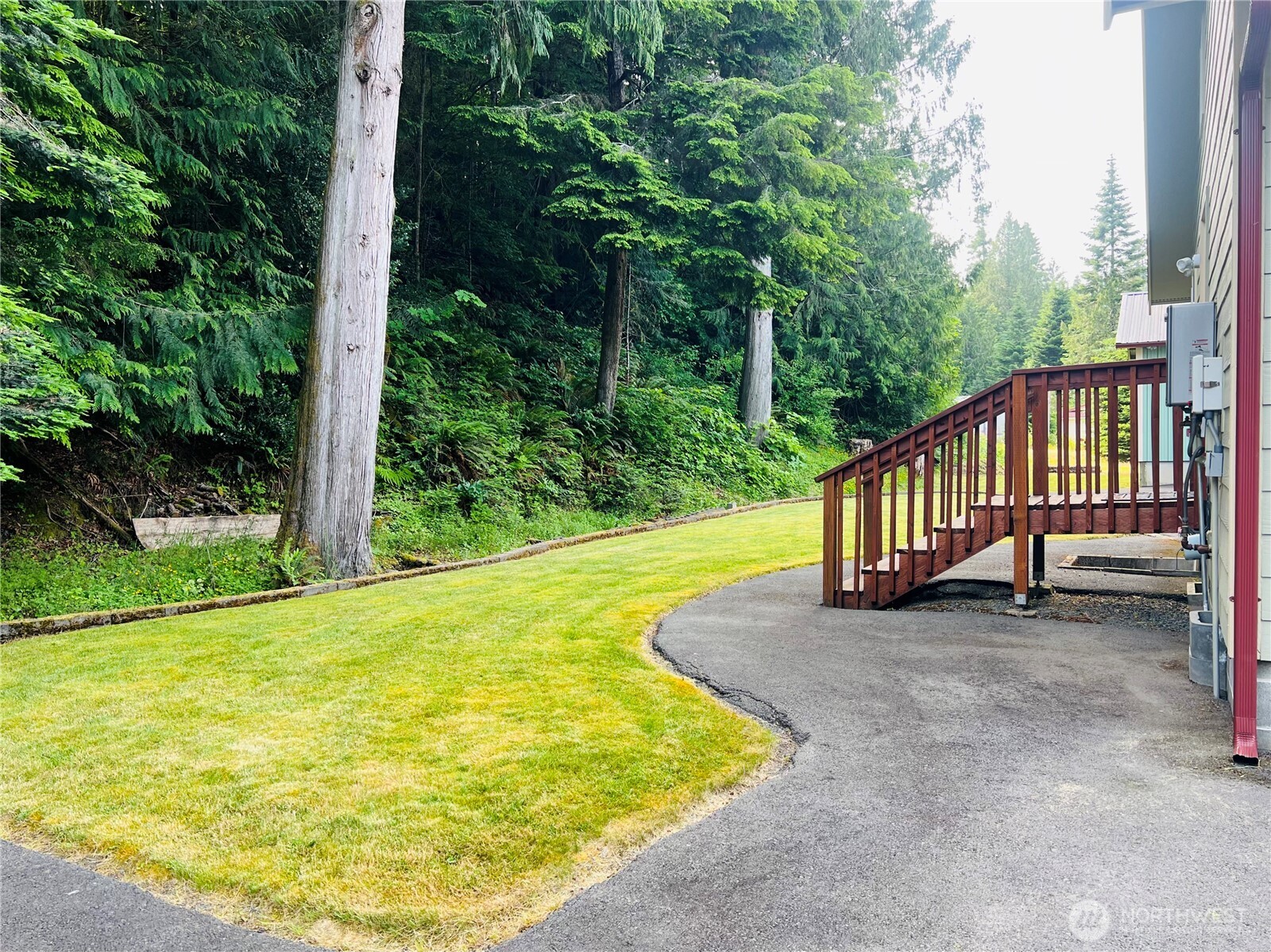 601 Mountain Trail Road Brinnon, WA 98320 - Photo 22 of 30 a view of swimming pool with garden